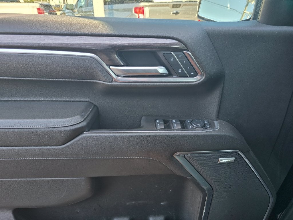 2025 Chevrolet Silverado 1500 LTZ - Photo 23