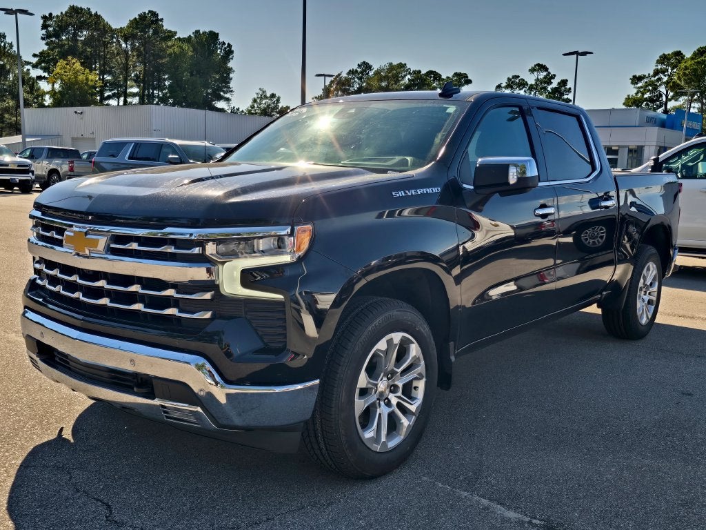 2025 Chevrolet Silverado 1500 LTZ - Photo 7