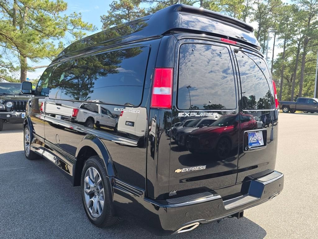 2026 Chevrolet Express Cargo WT