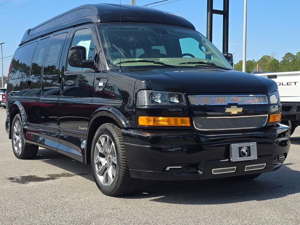 2026 Chevrolet Express Cargo WT