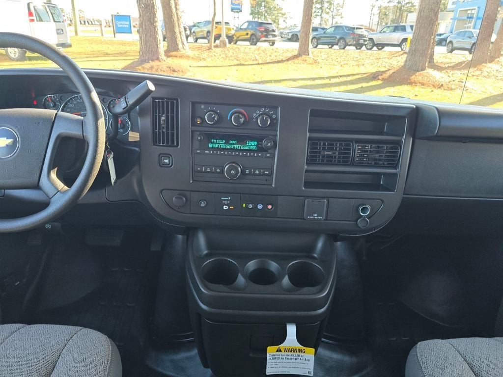 2025 Chevrolet Express Cargo 2500 WT