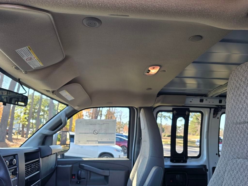 2025 Chevrolet Express Cargo 2500 WT