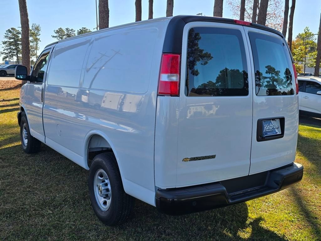 2025 Chevrolet Express Cargo 2500 WT