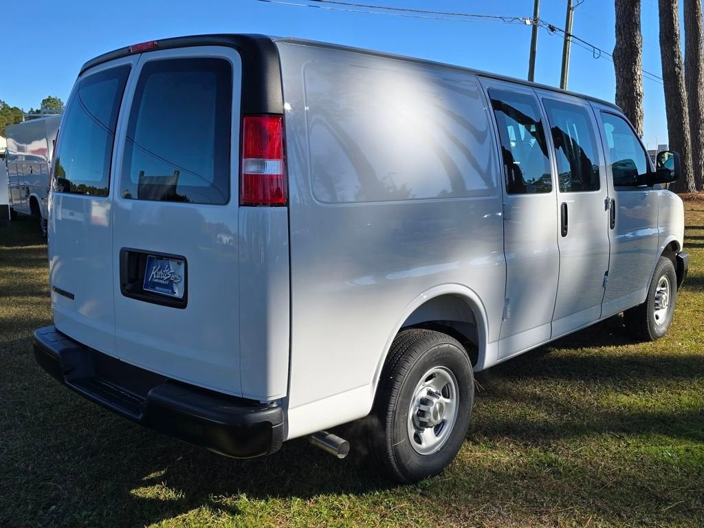 2025 Chevrolet Express Cargo 2500 WT