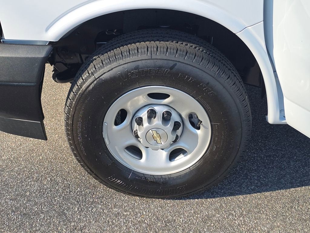2026 Chevrolet Express Cargo WT