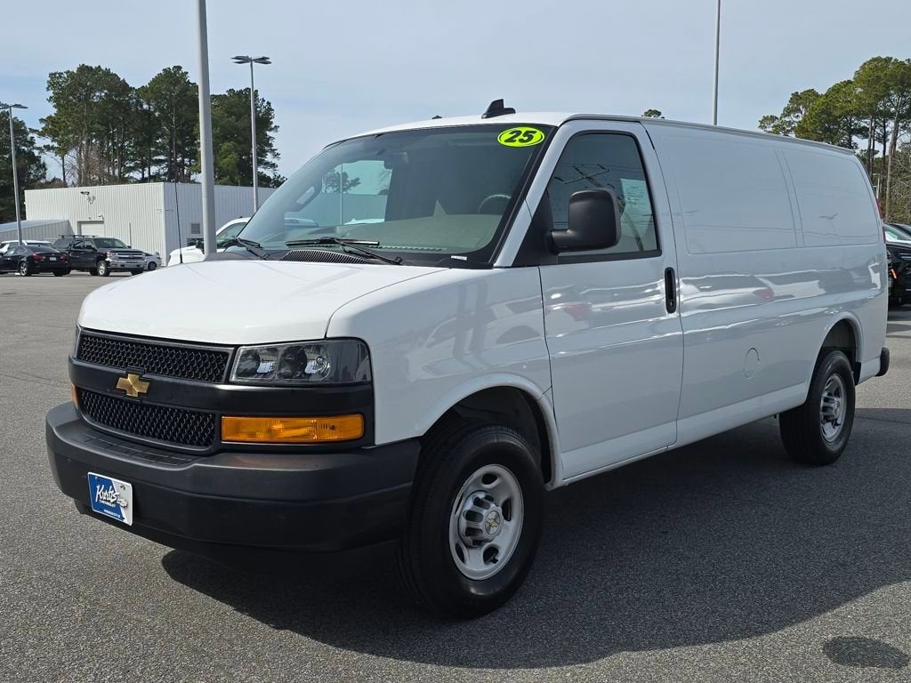 2025 Chevrolet Express Cargo 2500 WT