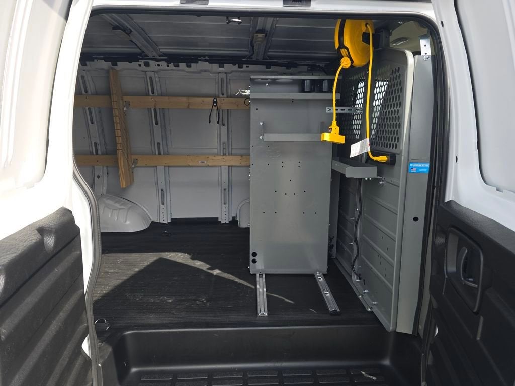 2025 Chevrolet Express Cargo 2500 WT