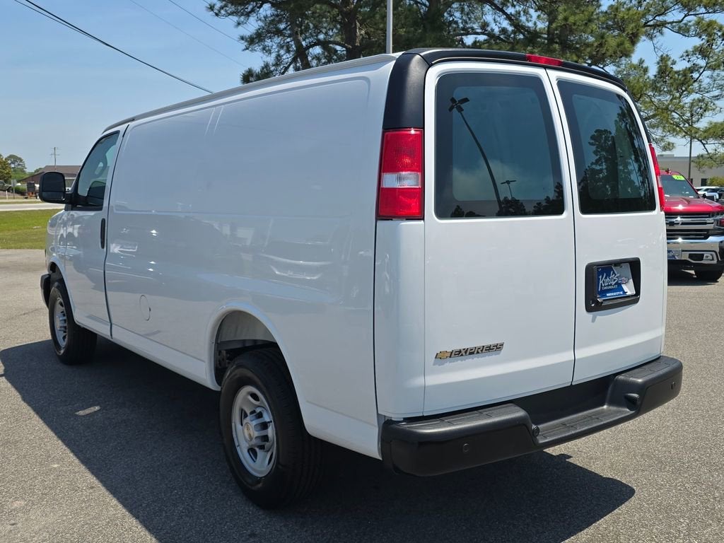 2026 Chevrolet Express Cargo WT