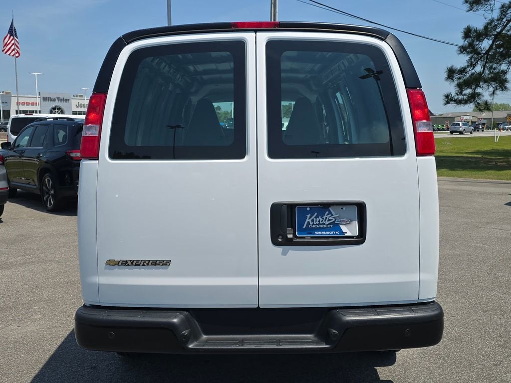 2026 Chevrolet Express Cargo WT