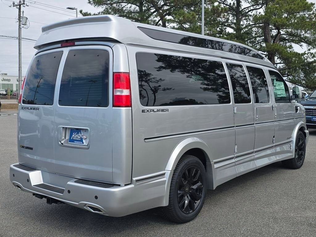 2026 Chevrolet Express Cargo WT