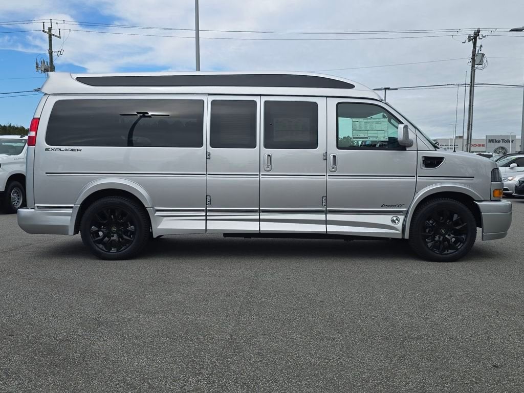 2026 Chevrolet Express Cargo WT