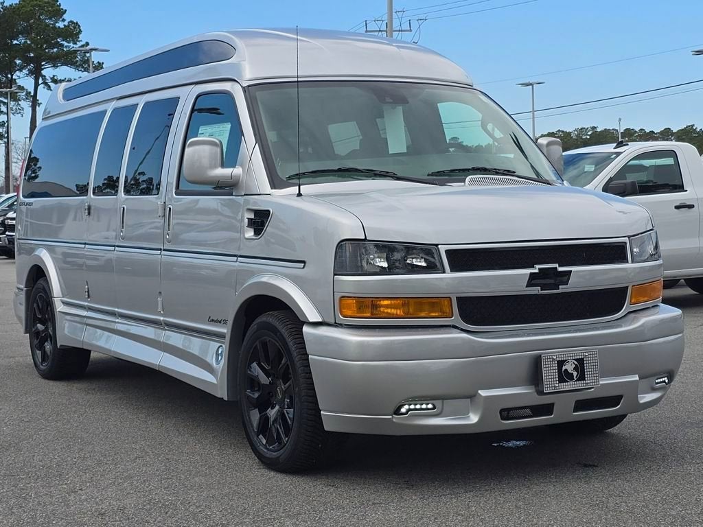 2026 Chevrolet Express Cargo WT