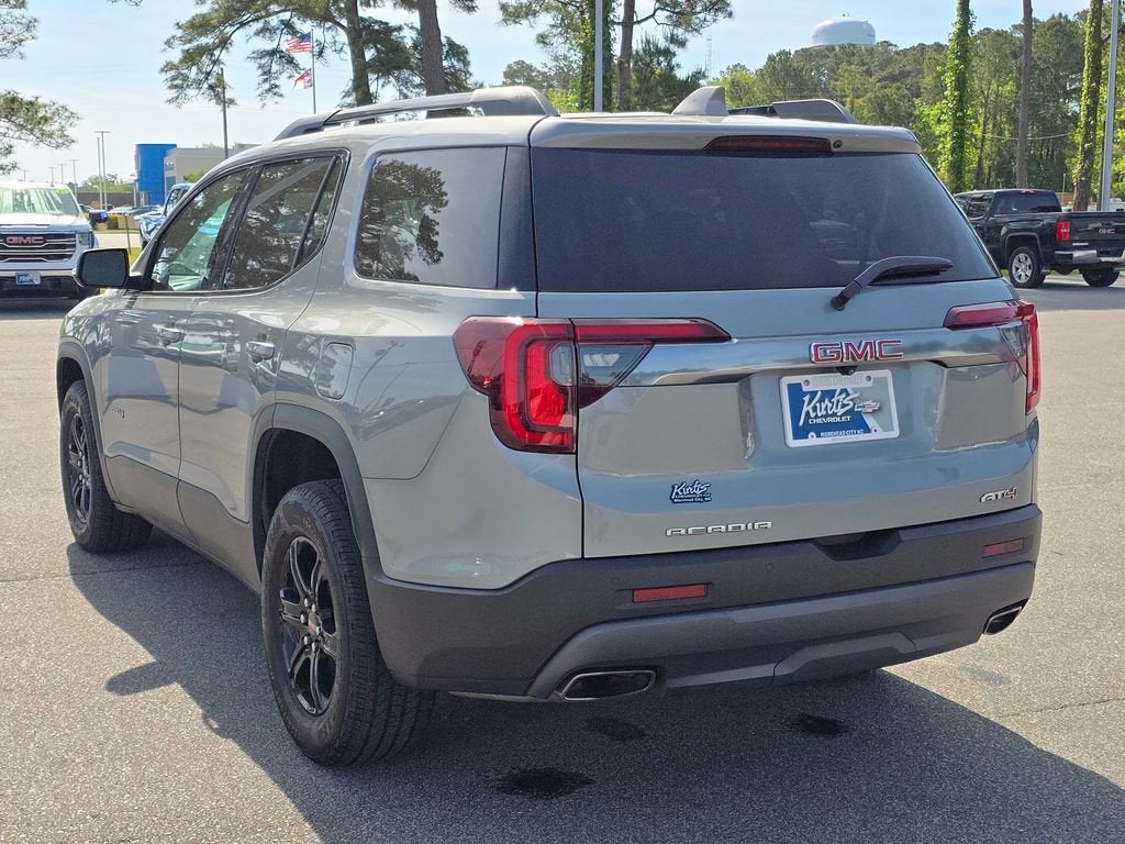 2023 GMC Acadia AT4