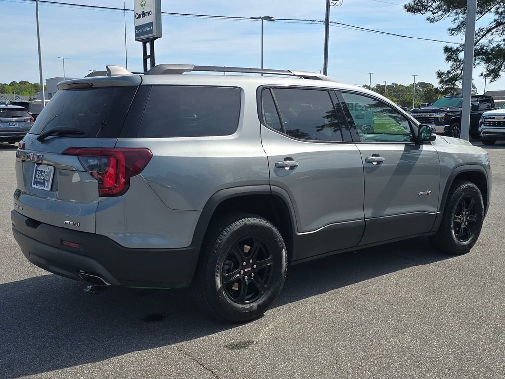2023 GMC Acadia AT4