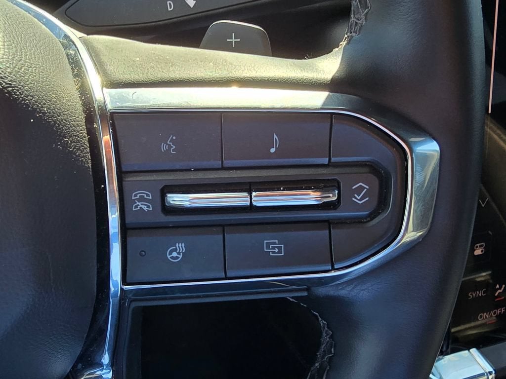 2025 GMC Yukon Denali - Photo 15