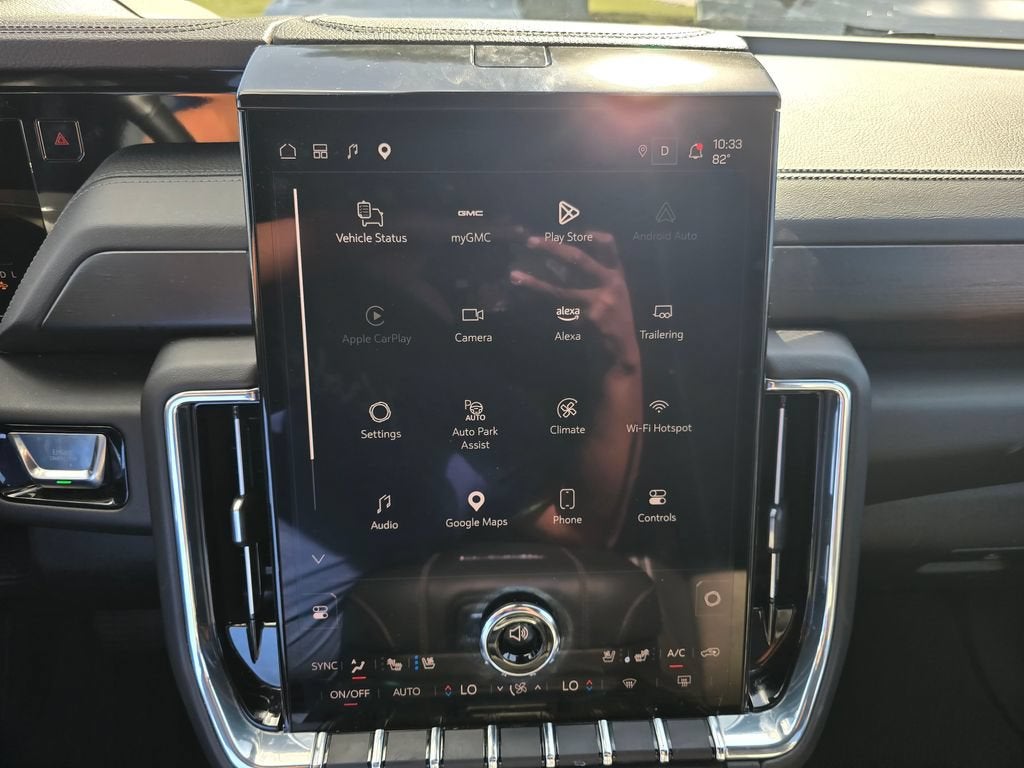 2025 GMC Yukon Denali - Photo 19