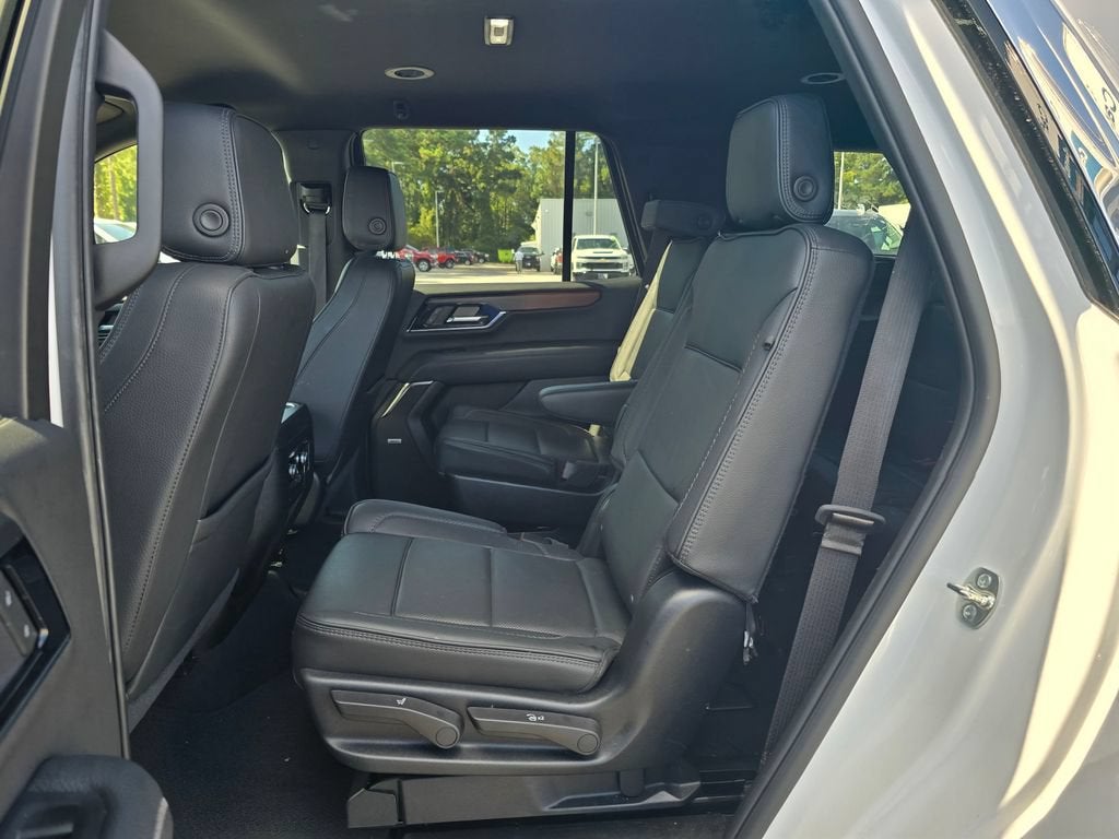 2025 GMC Yukon Denali - Photo 27