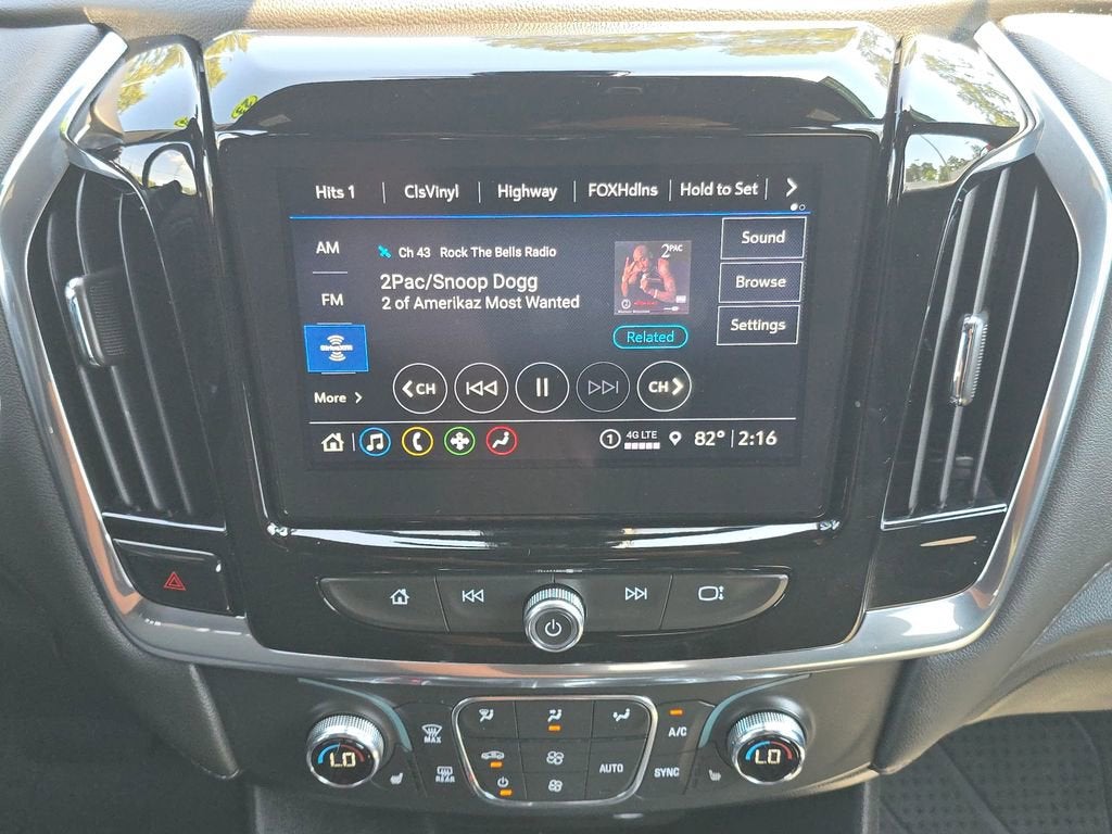 2023 Chevrolet Traverse LT Cloth