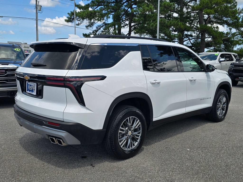 2025 Chevrolet Traverse LT