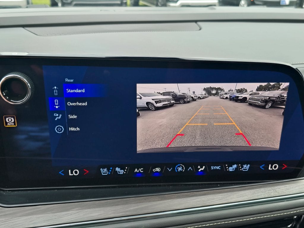 2026 Chevrolet Suburban Premier - Photo 20
