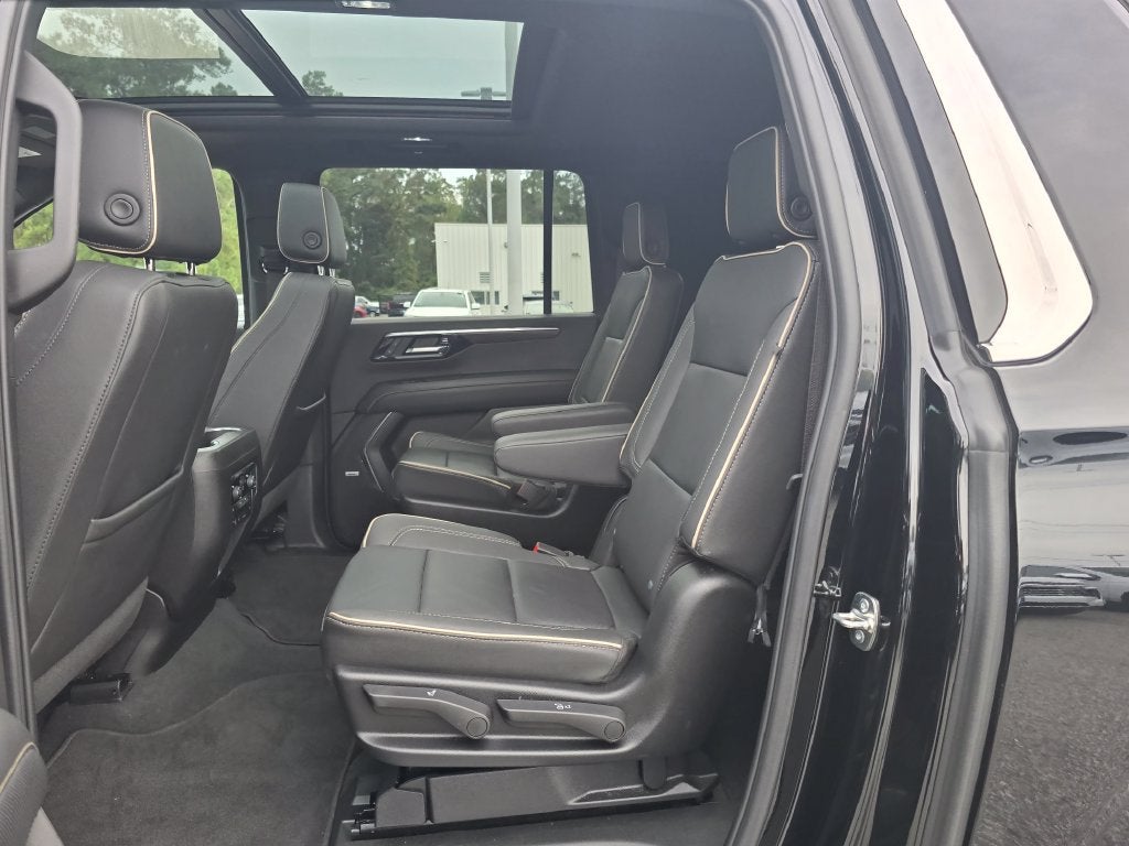 2026 Chevrolet Suburban Premier - Photo 25