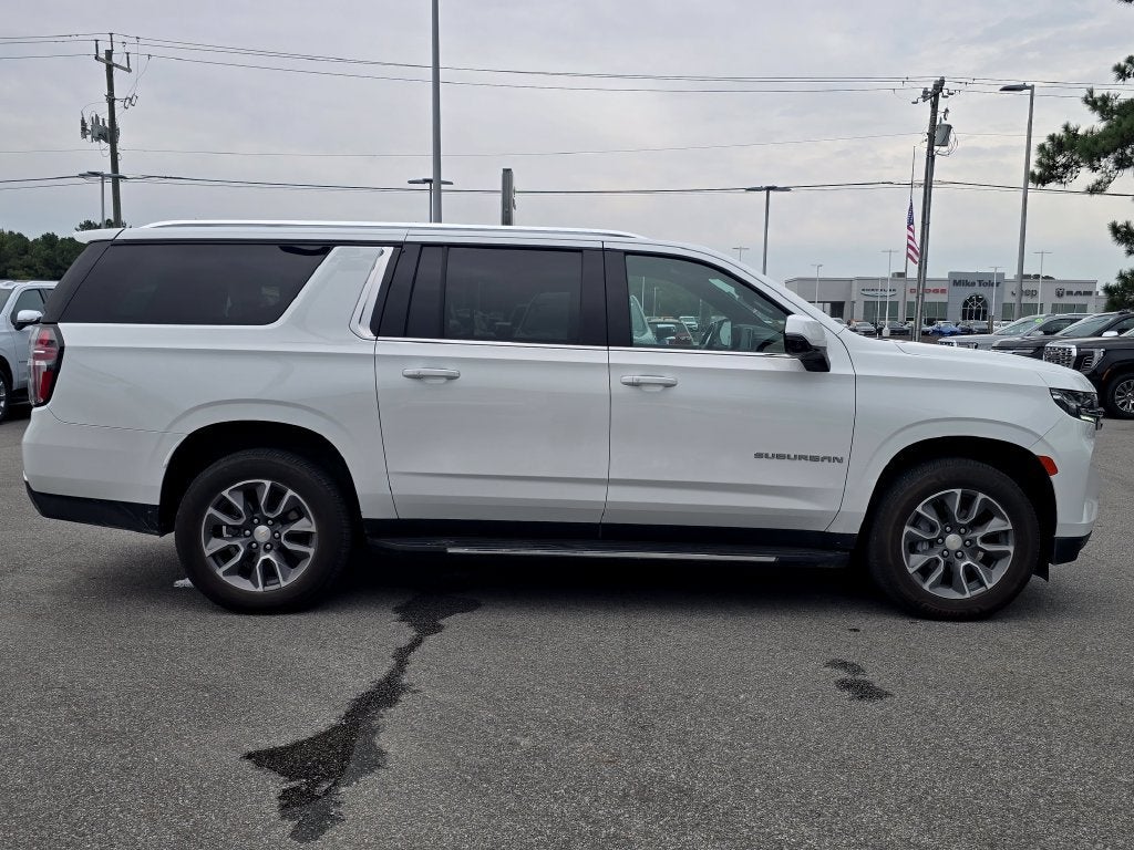 2022 Chevrolet Suburban LT