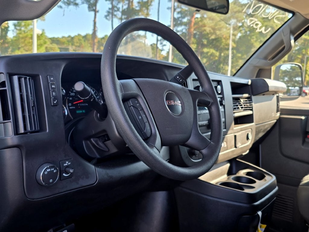 2025 GMC Savana Cargo Work Van - Photo 13