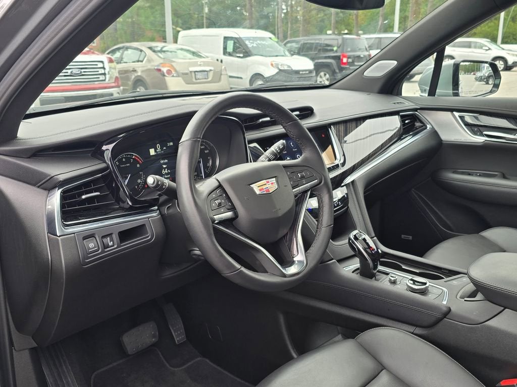 2025 Cadillac XT6 Premium Luxury