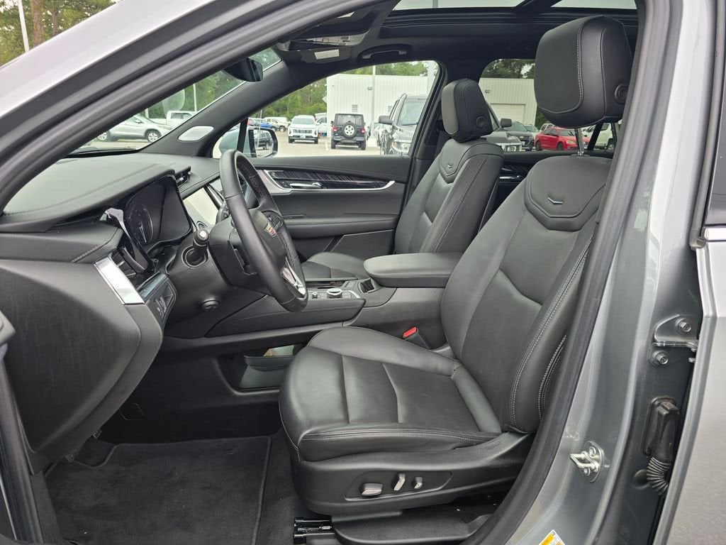 2025 Cadillac XT6 Premium Luxury