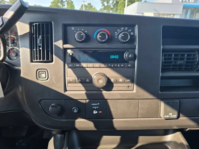 2026 Chevrolet Express Cutaway 3500 1WT