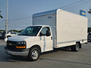 2026 Chevrolet Express Cutaway 3500 1WT