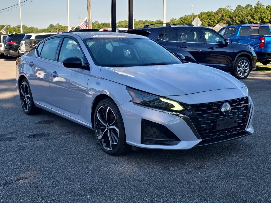 2024 Nissan Altima SR