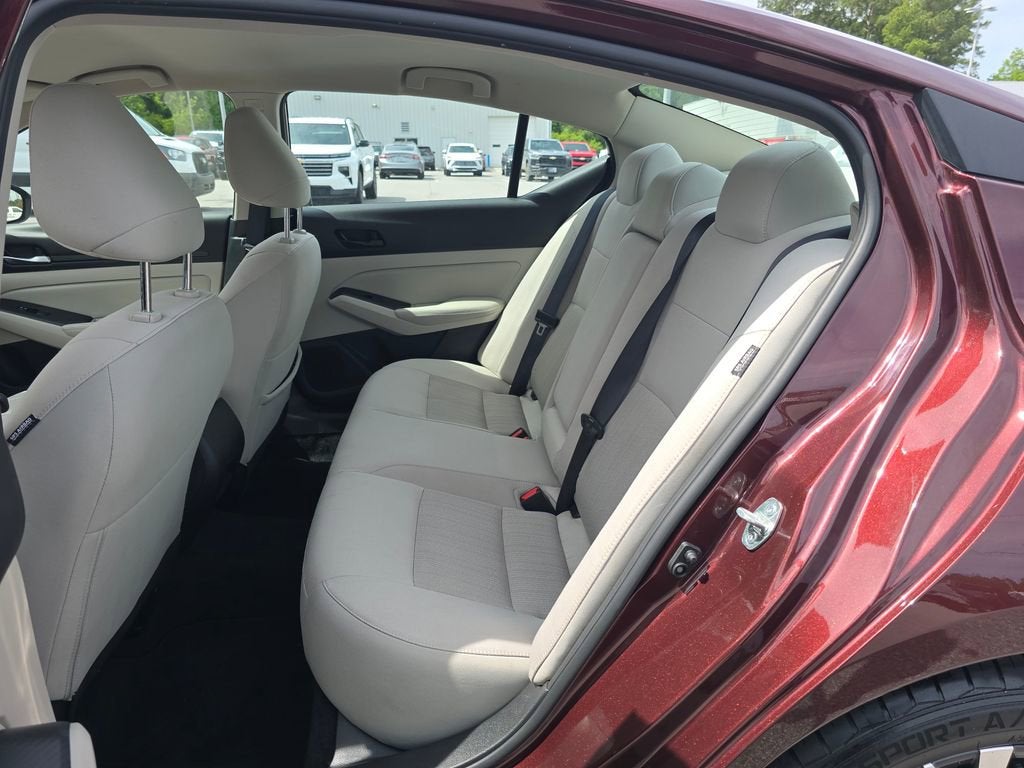 2025 Nissan Altima SV