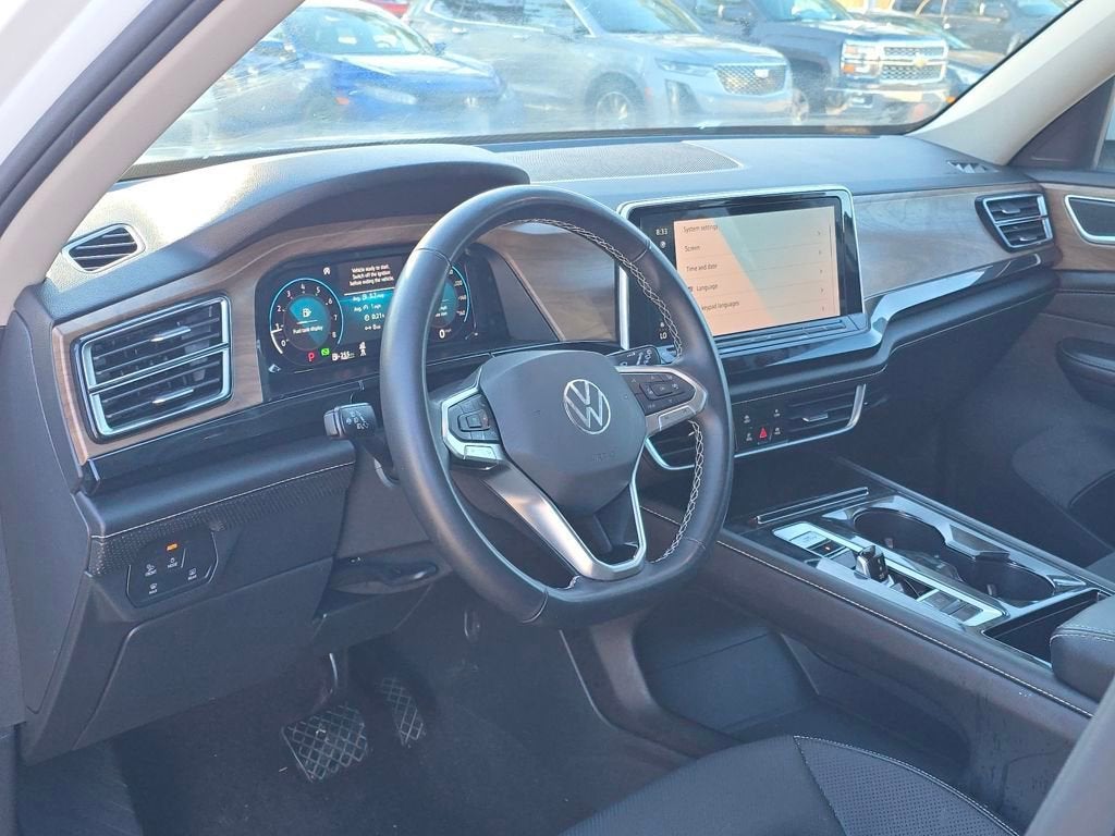 2024 Volkswagen Atlas 2.0T SE w/Technology