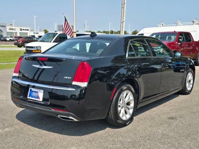 2023 Chrysler 300 Touring