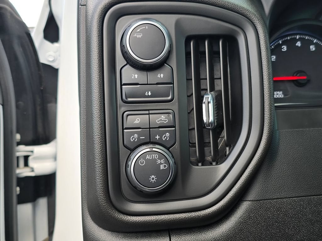 2024 Chevrolet Silverado 2500 HD Custom