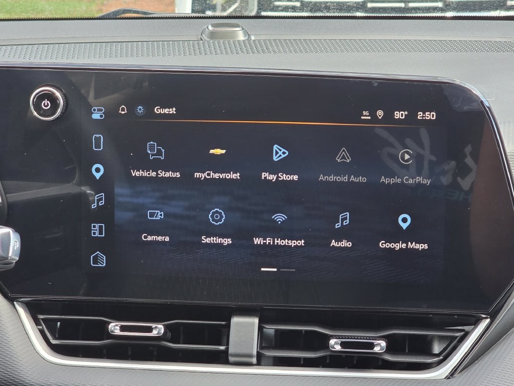 2027 Chevrolet Equinox LT - Photo 18