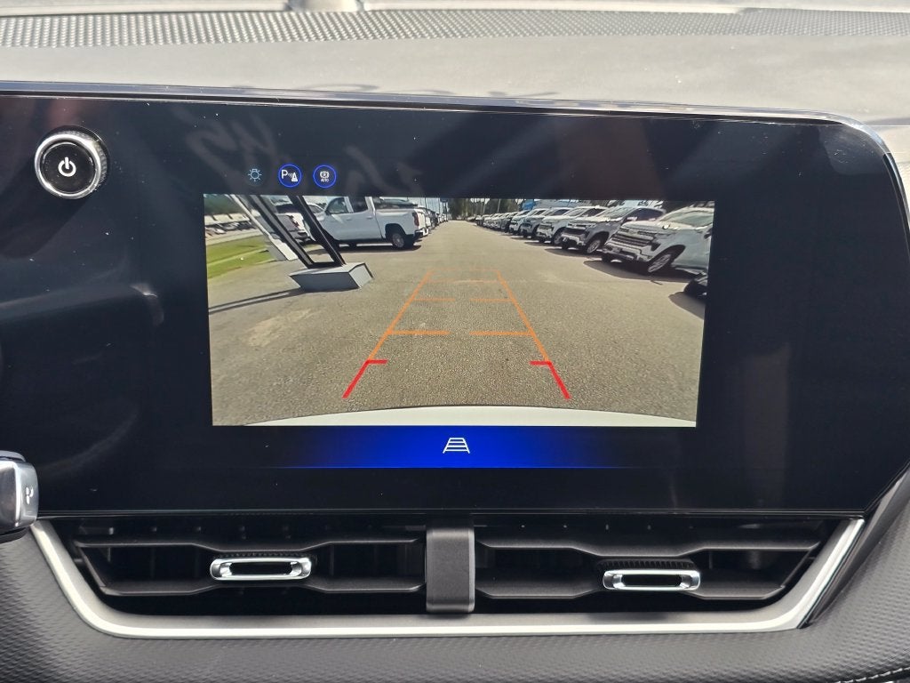 2027 Chevrolet Equinox LT - Photo 20