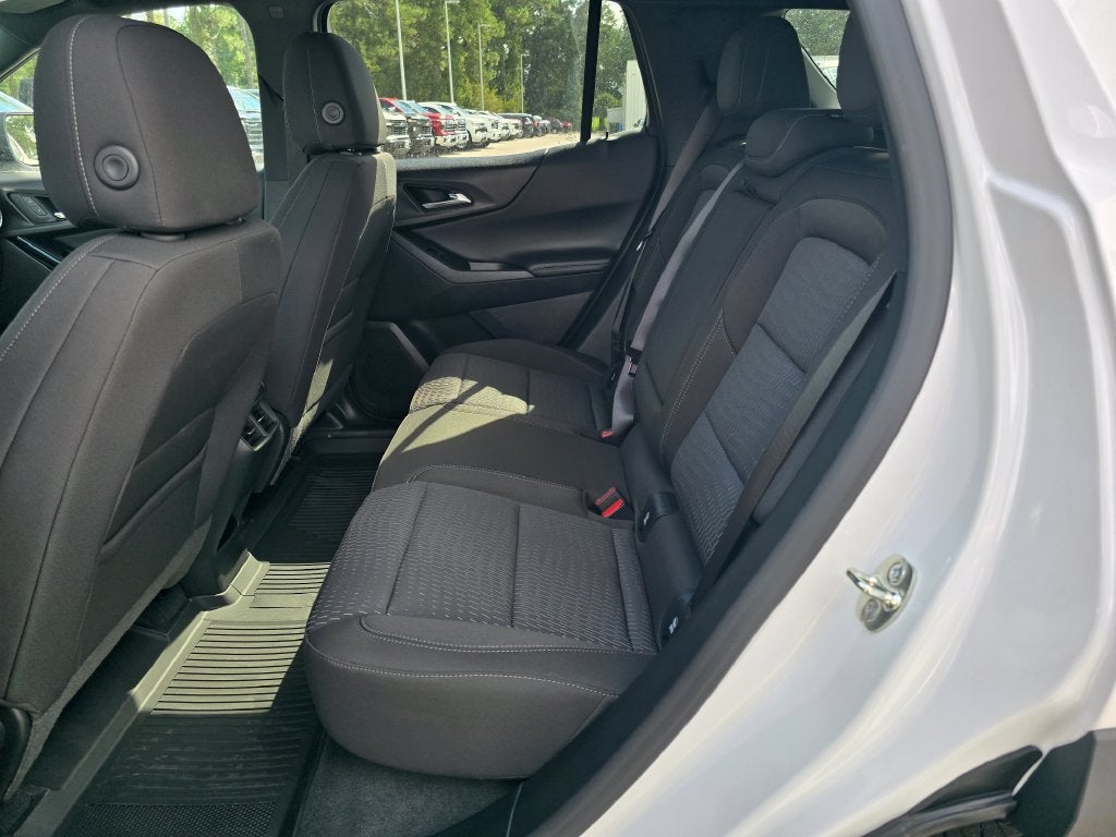 2027 Chevrolet Equinox LT - Photo 25