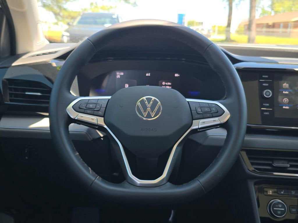 2024 Volkswagen Taos 1.5T SE Black