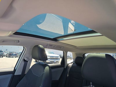 2024 Volkswagen Taos 1.5T SE Black