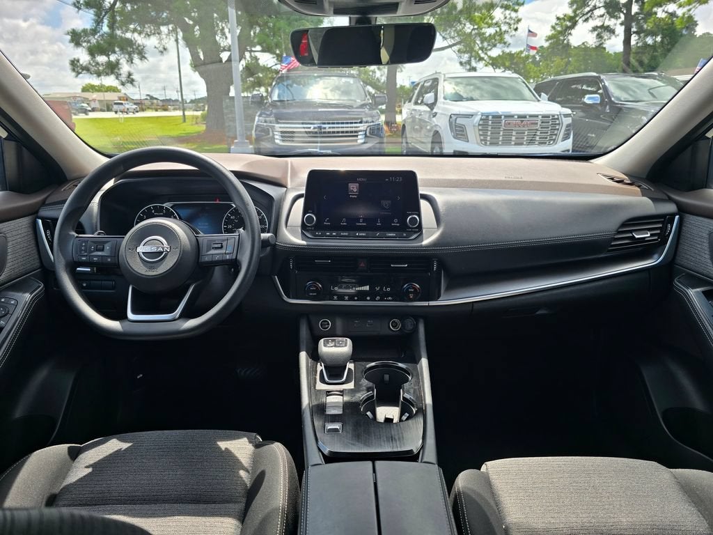 2022 Nissan Rogue SV FWD