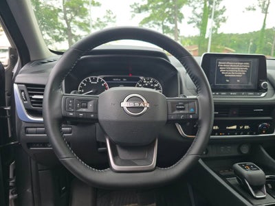 2025 Nissan Rogue SV FWD