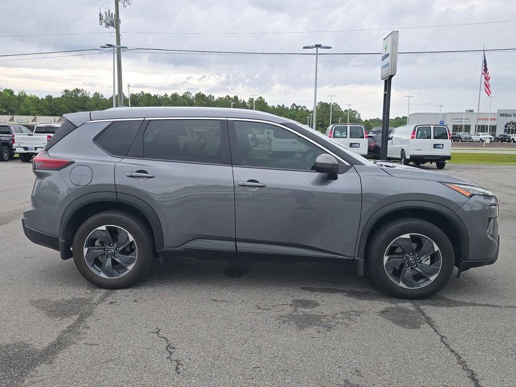 2025 Nissan Rogue SV FWD