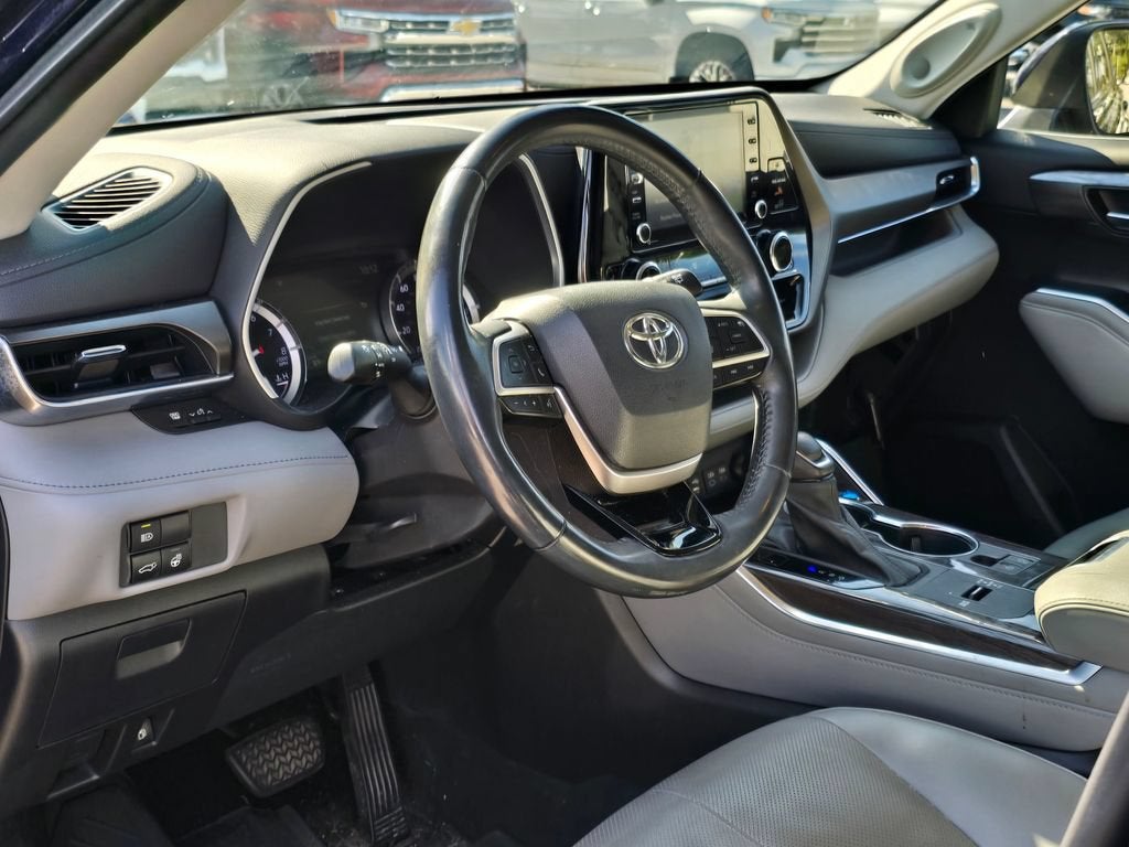 2022 Toyota Highlander Limited