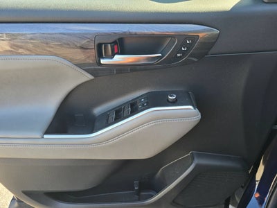 2022 Toyota Highlander Limited