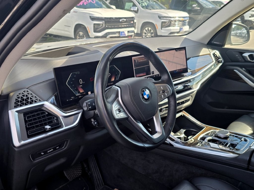 2025 BMW X7 xDrive40i