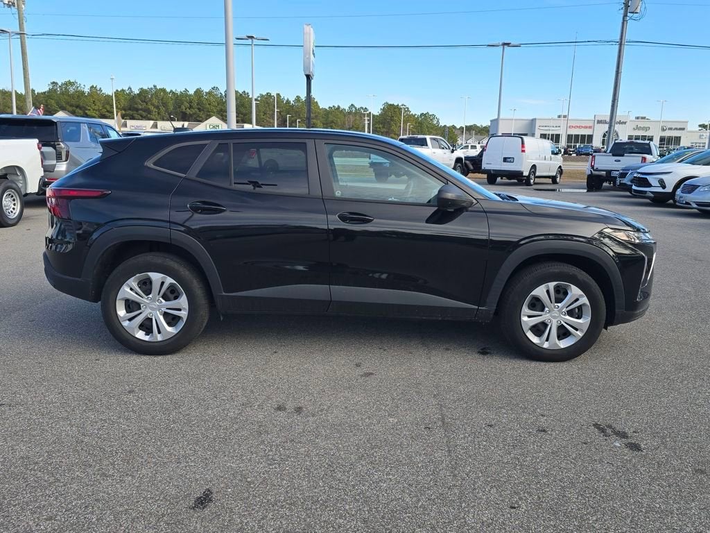 2024 Chevrolet Trax LS