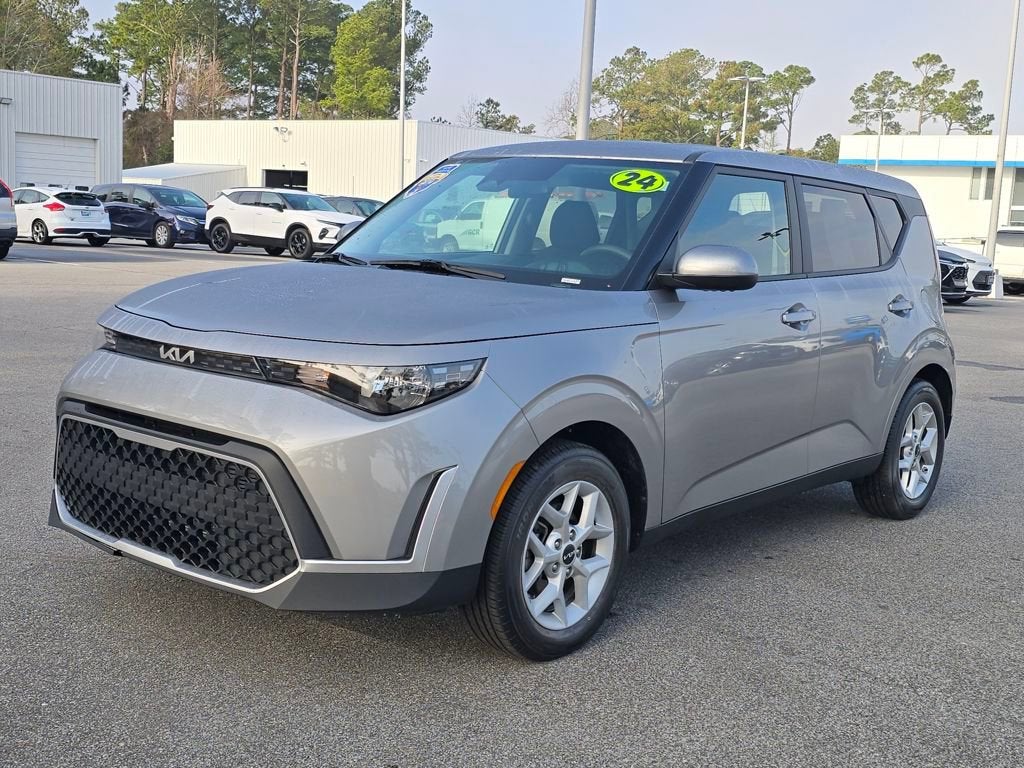 2024 Kia Soul LX