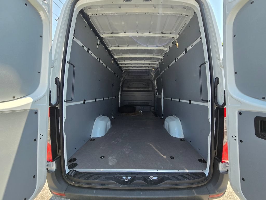 2025 Mercedes-Benz Sprinter 2500 High Roof 4-Cyl Diesel HO